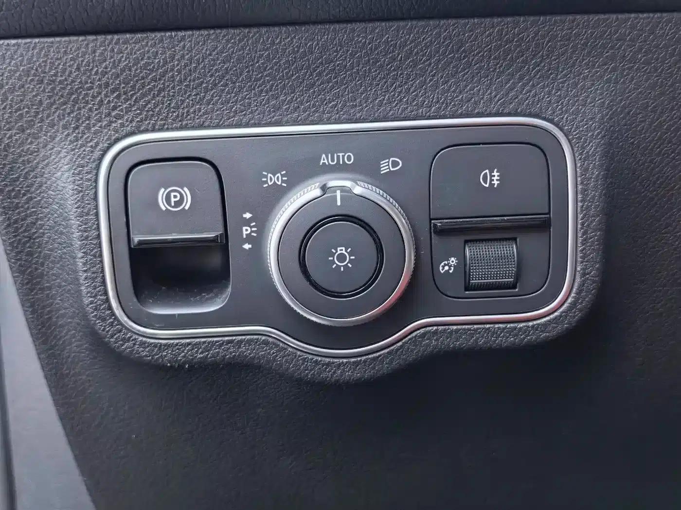 2023 Mercedes-Benz GLB AMG 35 4MATIC — миниатюра 7