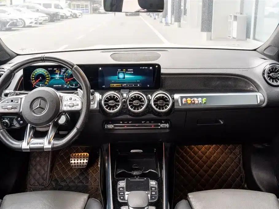 2021 Mercedes-Benz GLB AMG 35 4MATIC — миниатюра 18