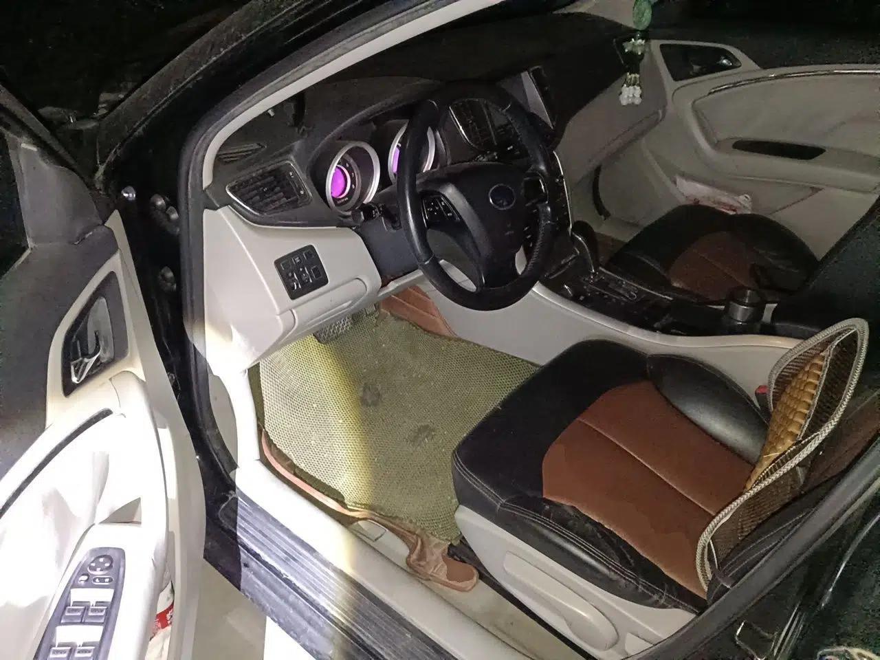 Bestune B90 2014 1.8T automatic comfort version — миниатюра 17