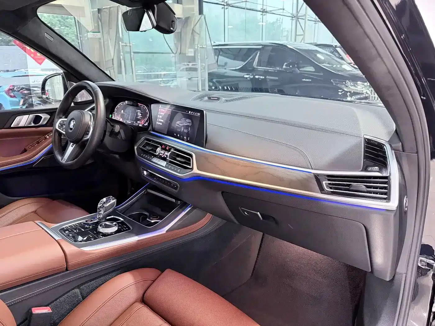 2019 BMW X7 xDrive40i Executive M Sport Package — миниатюра 17