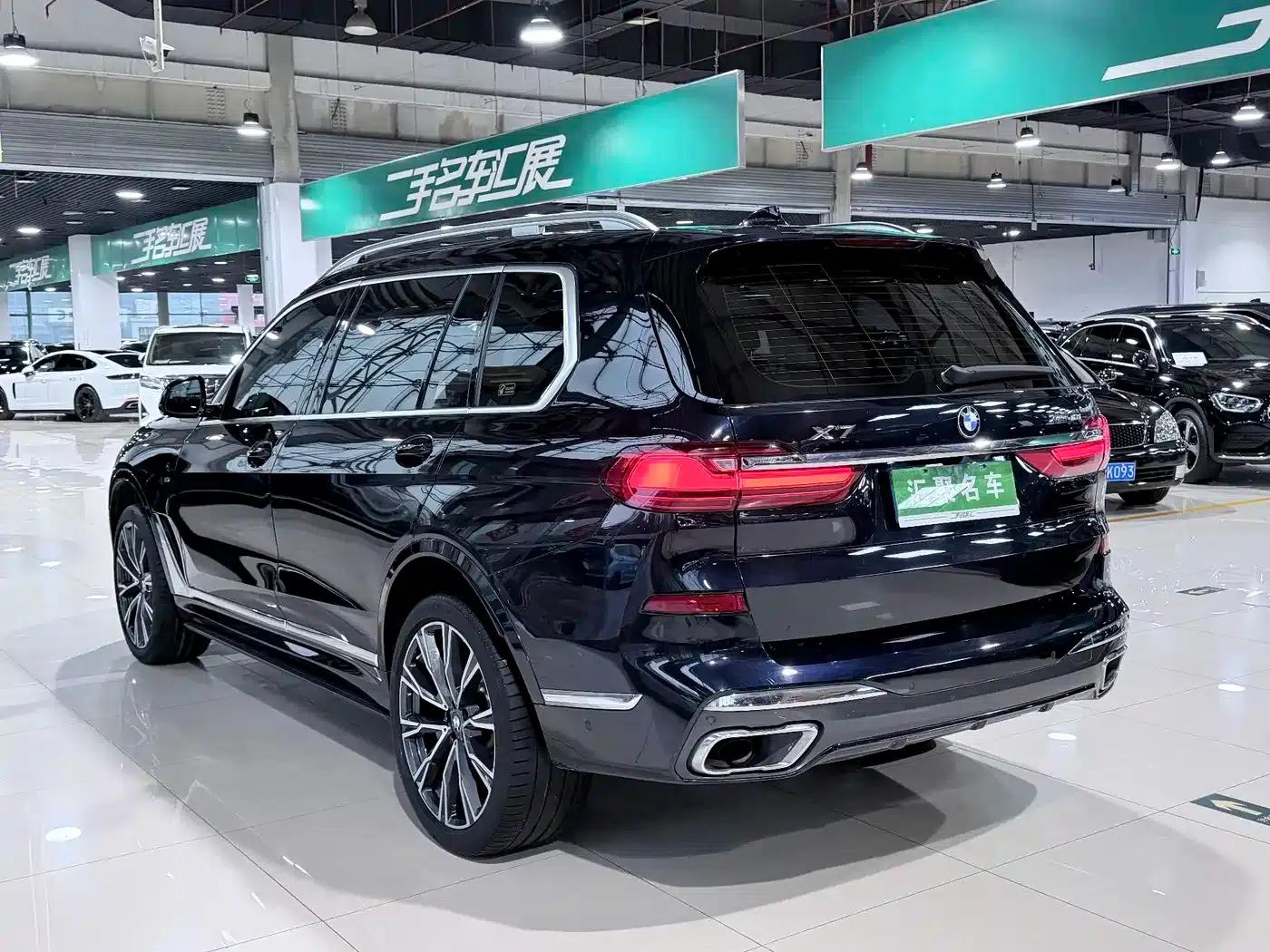 2019 BMW X7 xDrive40i Executive M Sport Package — миниатюра 21