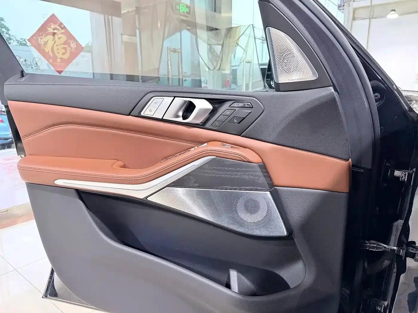 2019 BMW X7 xDrive40i Executive M Sport Package — миниатюра 10