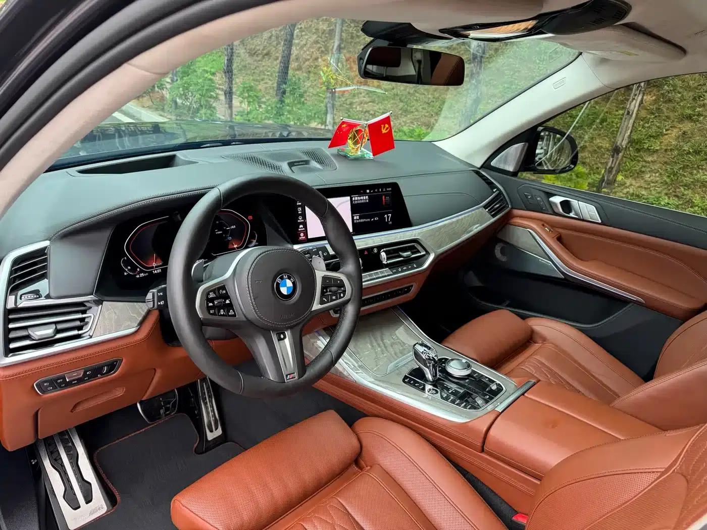 2021 BMW X7 xDrive40i Executive M Sport Package — миниатюра 12