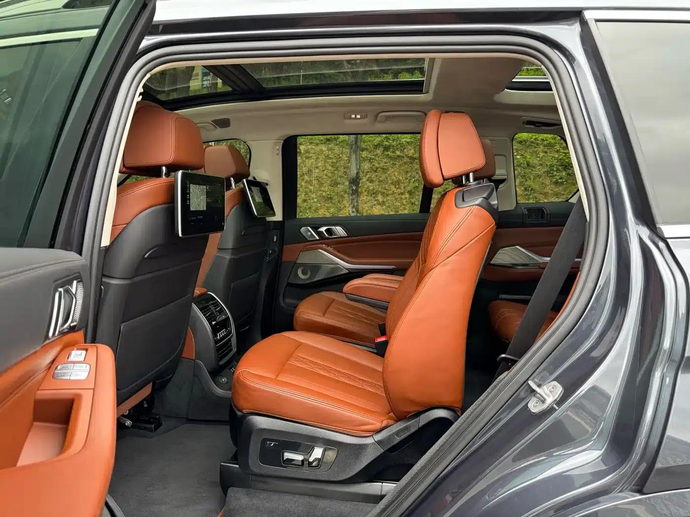 2021 BMW X7 xDrive40i Executive M Sport Package — миниатюра 14