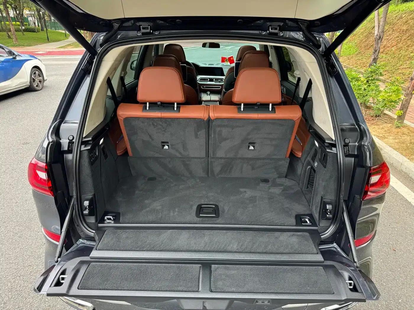 2021 BMW X7 xDrive40i Executive M Sport Package — миниатюра 16