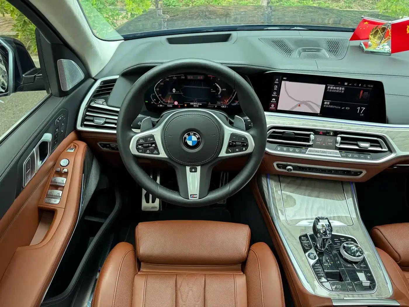 2021 BMW X7 xDrive40i Executive M Sport Package — миниатюра 18