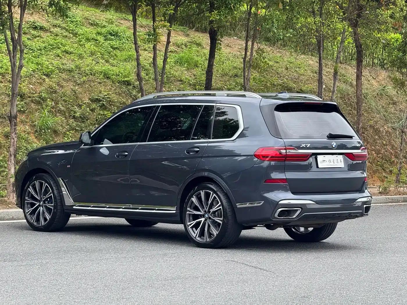 2021 BMW X7 xDrive40i Executive M Sport Package — миниатюра 7