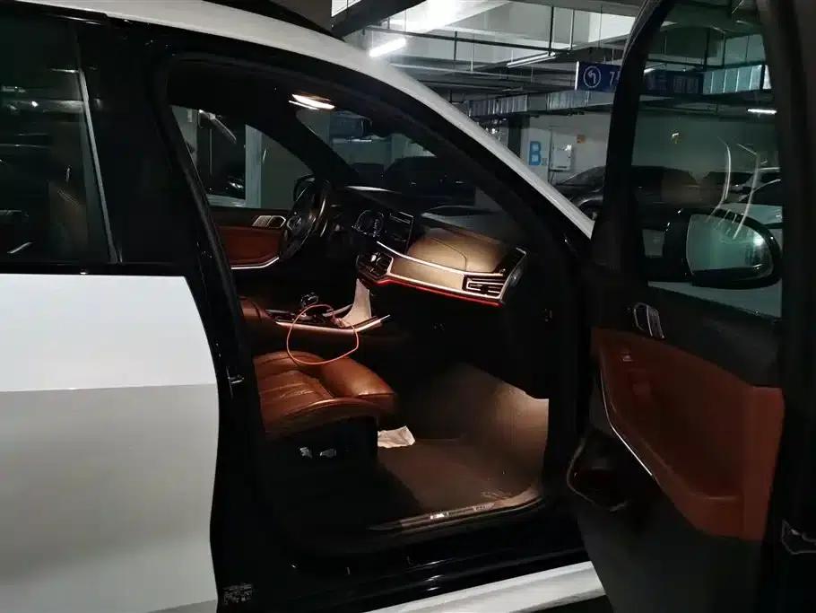 BMW X7 2022 xDrive40i M Sport Package — миниатюра 8