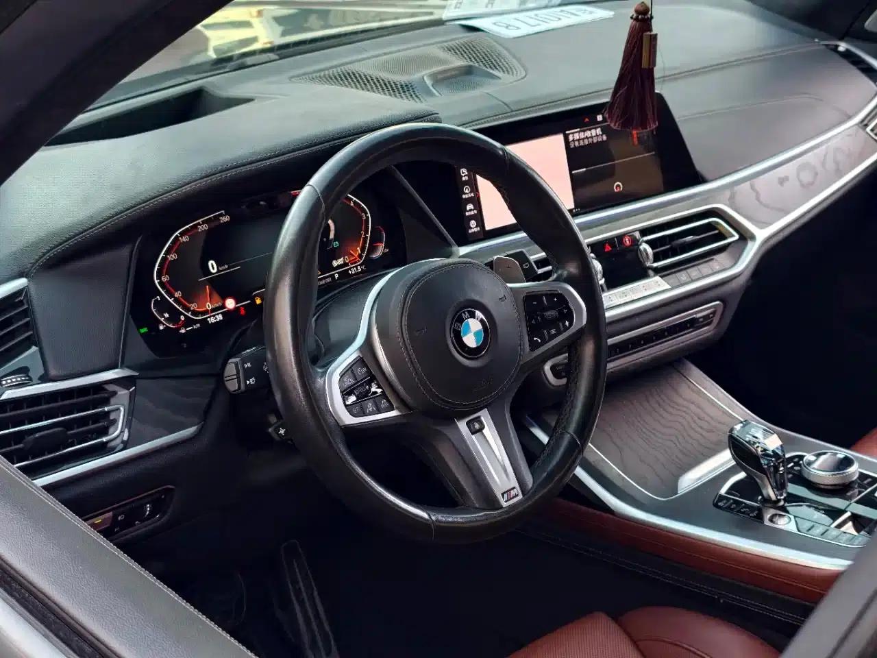 2019 BMW X7 xDrive40i Executive M Sport Package — миниатюра 4