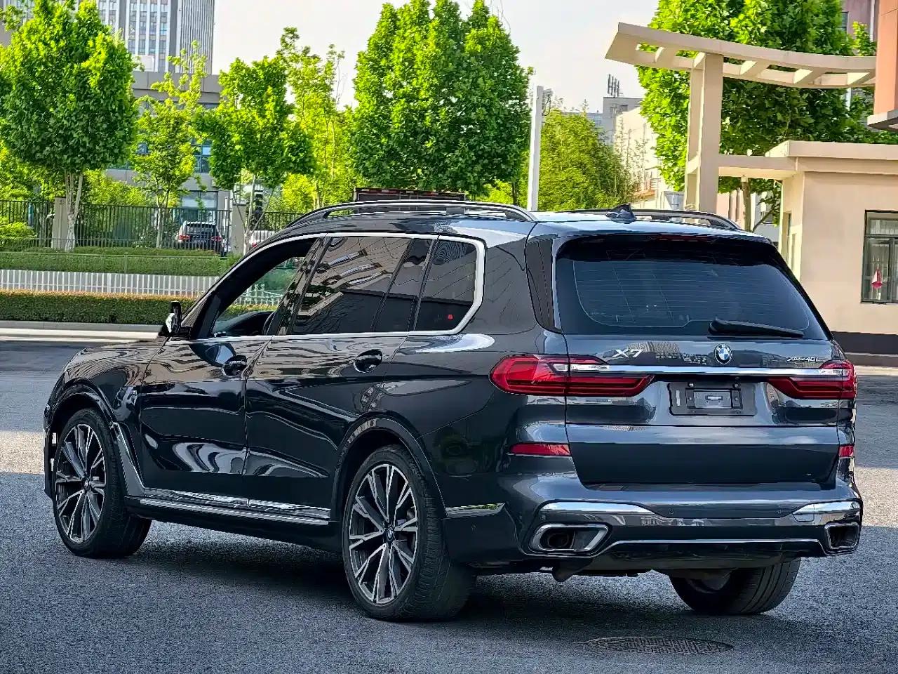 2019 BMW X7 xDrive40i Executive M Sport Package — миниатюра 8