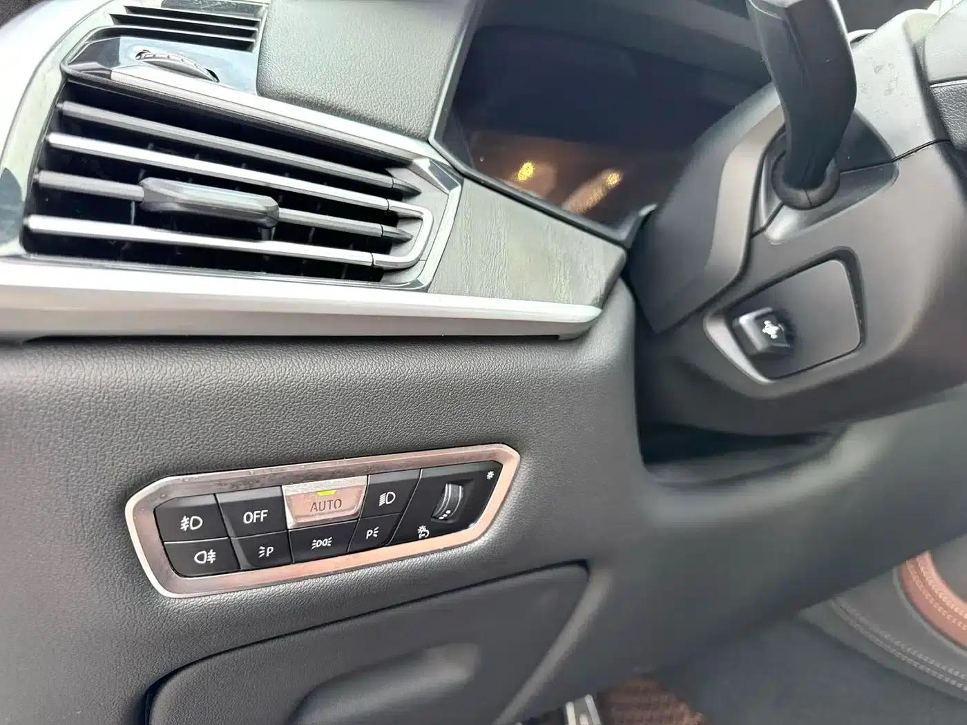 BMW X7 2019 xDrive40i M Sport Package — миниатюра 7
