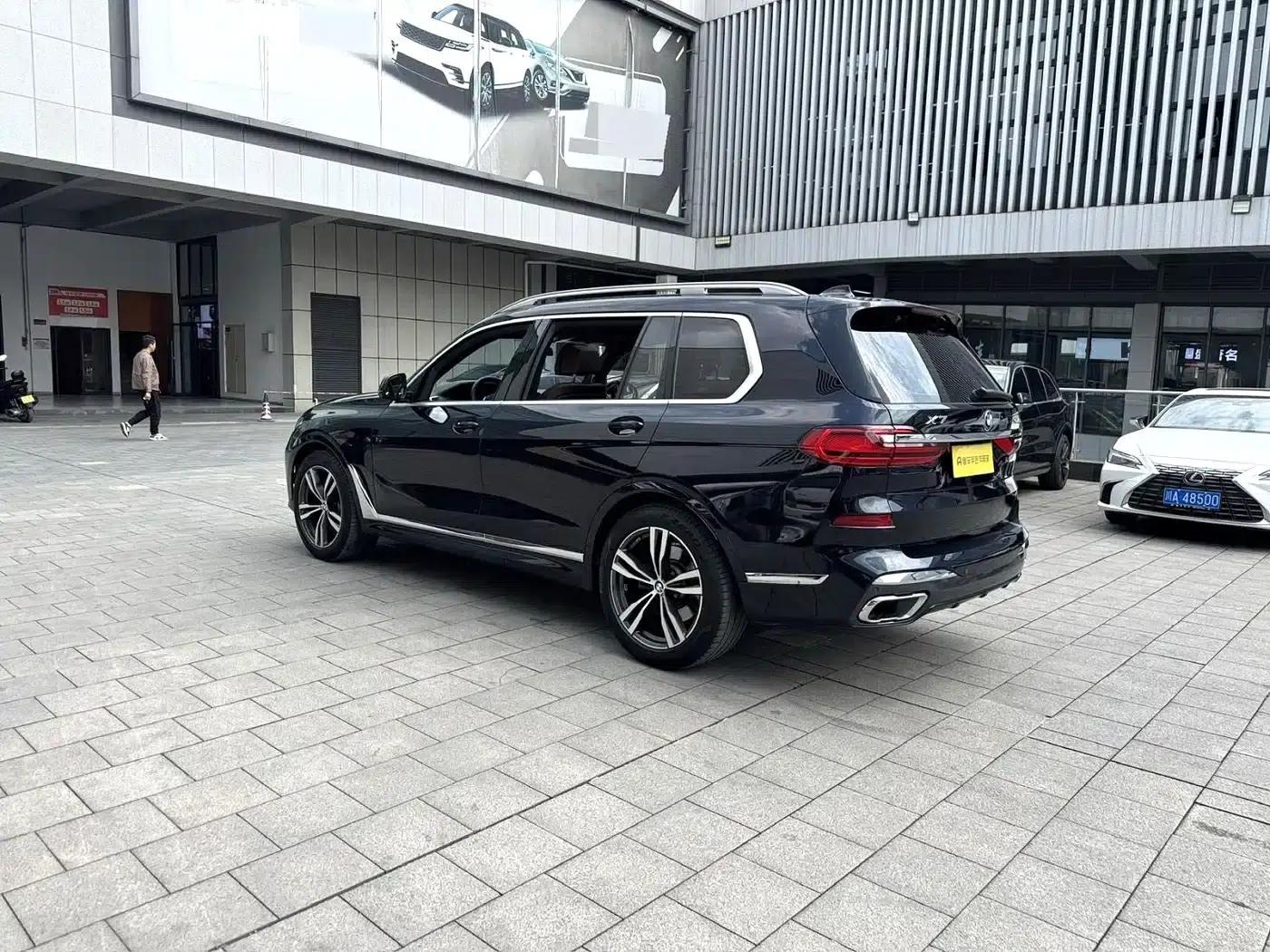 BMW X7 2019 xDrive40i M Sport Package — миниатюра 9