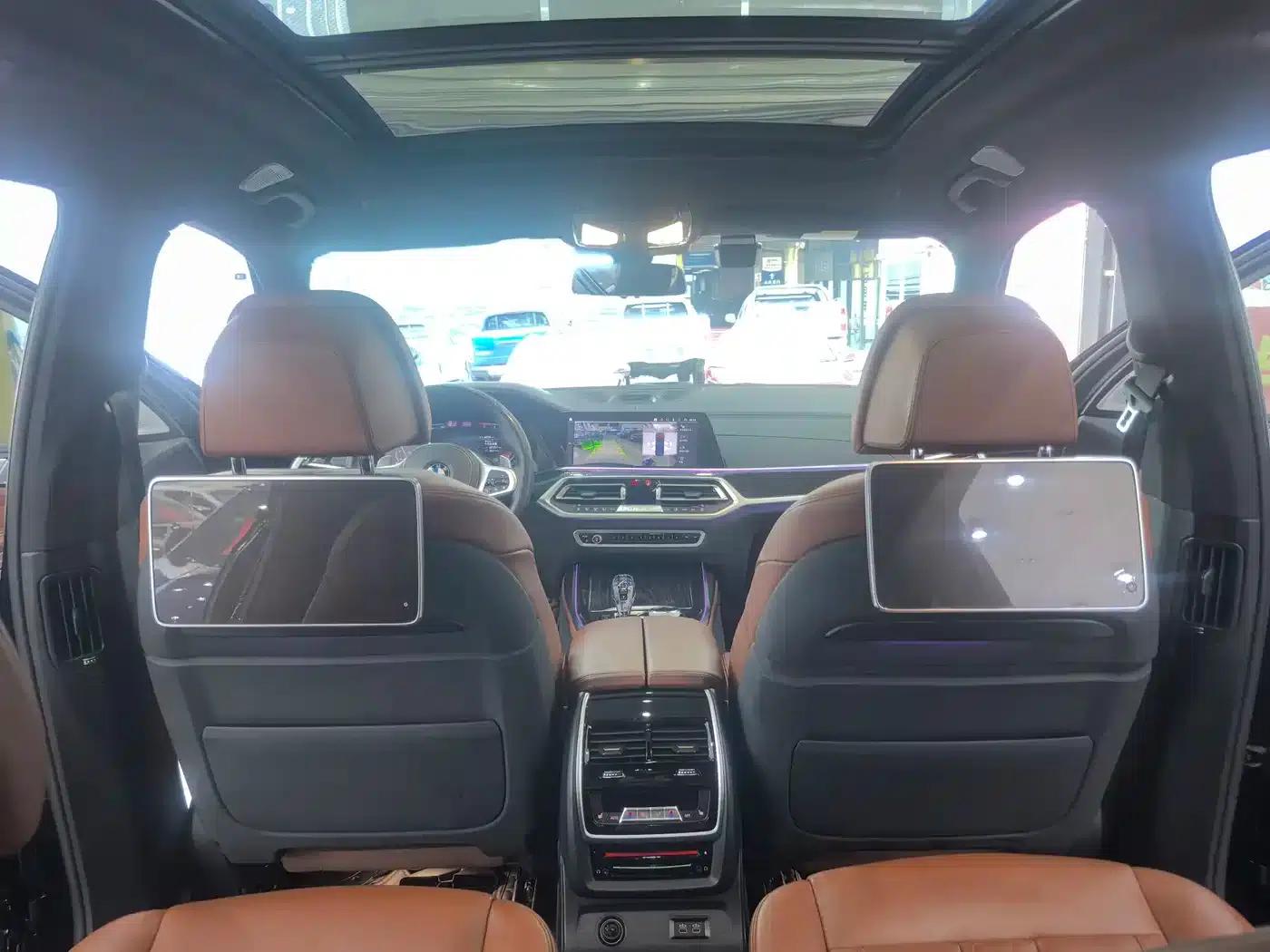 2019 BMW X7 xDrive40i Executive M Sport Package — миниатюра 11