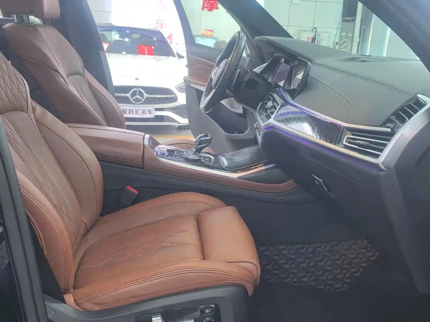 2019 BMW X7 xDrive40i Executive M Sport Package — миниатюра 13