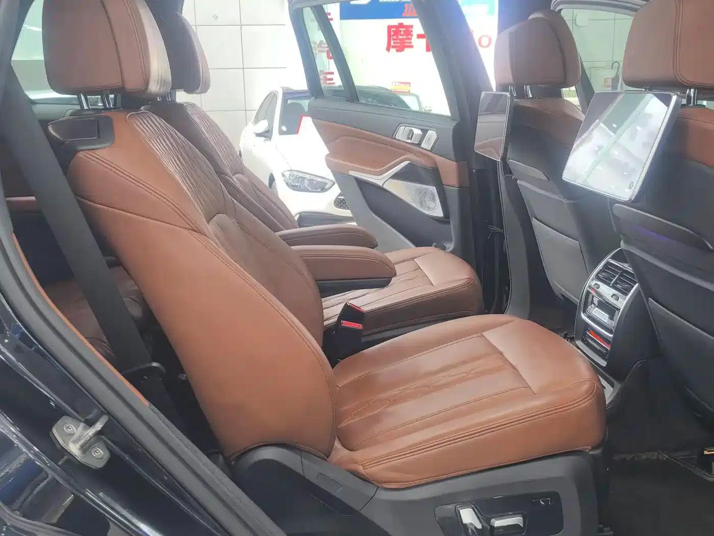 2019 BMW X7 xDrive40i Executive M Sport Package — миниатюра 15