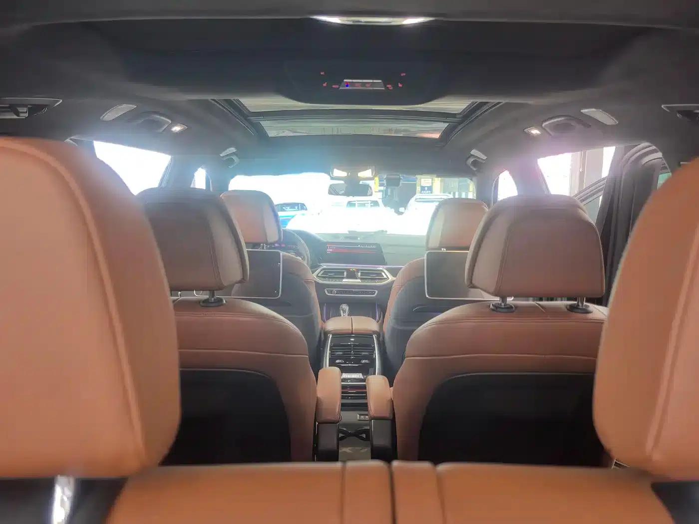 2019 BMW X7 xDrive40i Executive M Sport Package — миниатюра 16