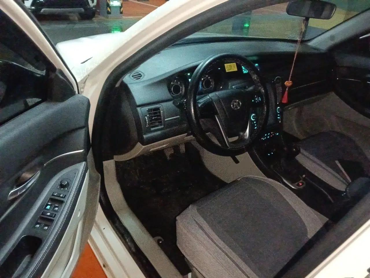 BAIC Senova D50 2014 1.5L manual comfort version — миниатюра 17