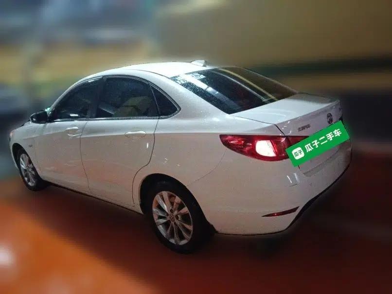 BAIC Senova D50 2014 1.5L manual comfort version — миниатюра 4