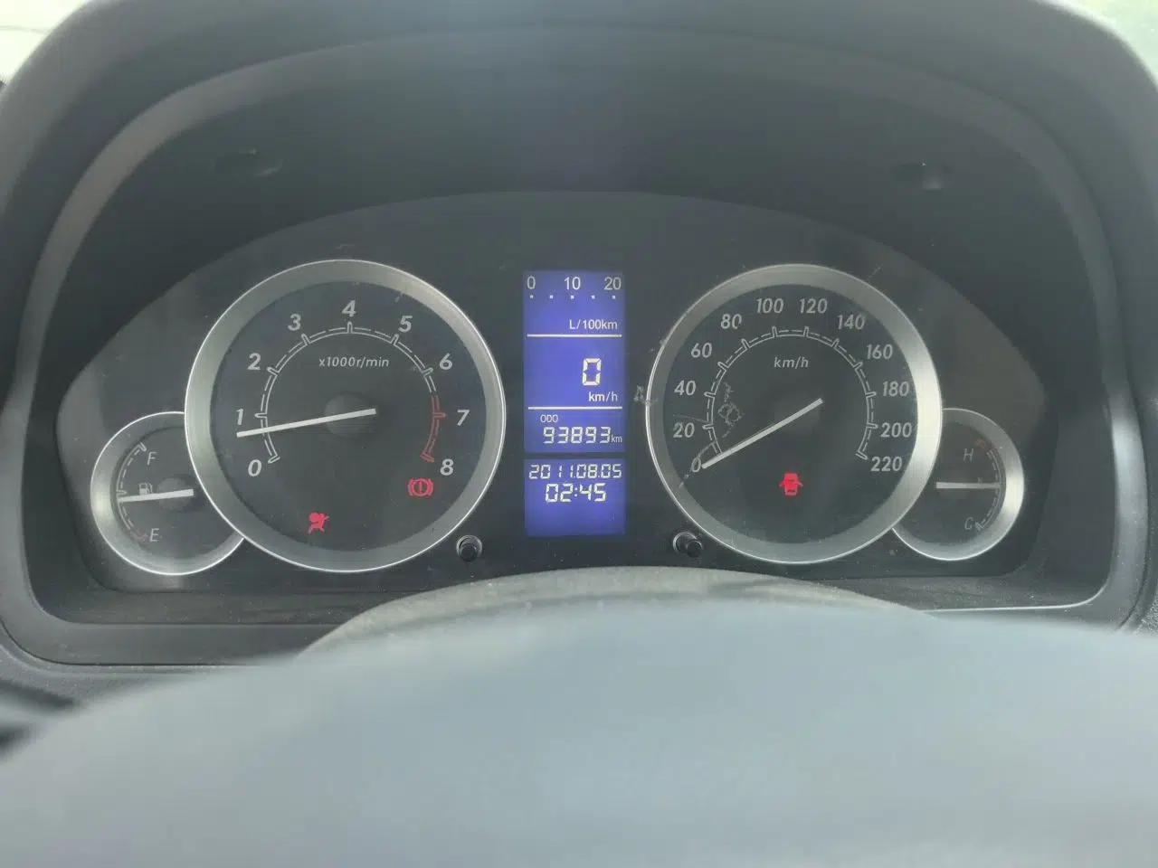 BAIC E Series 2013 Hatchback 1.5L Manual Lotte Edition — миниатюра 12