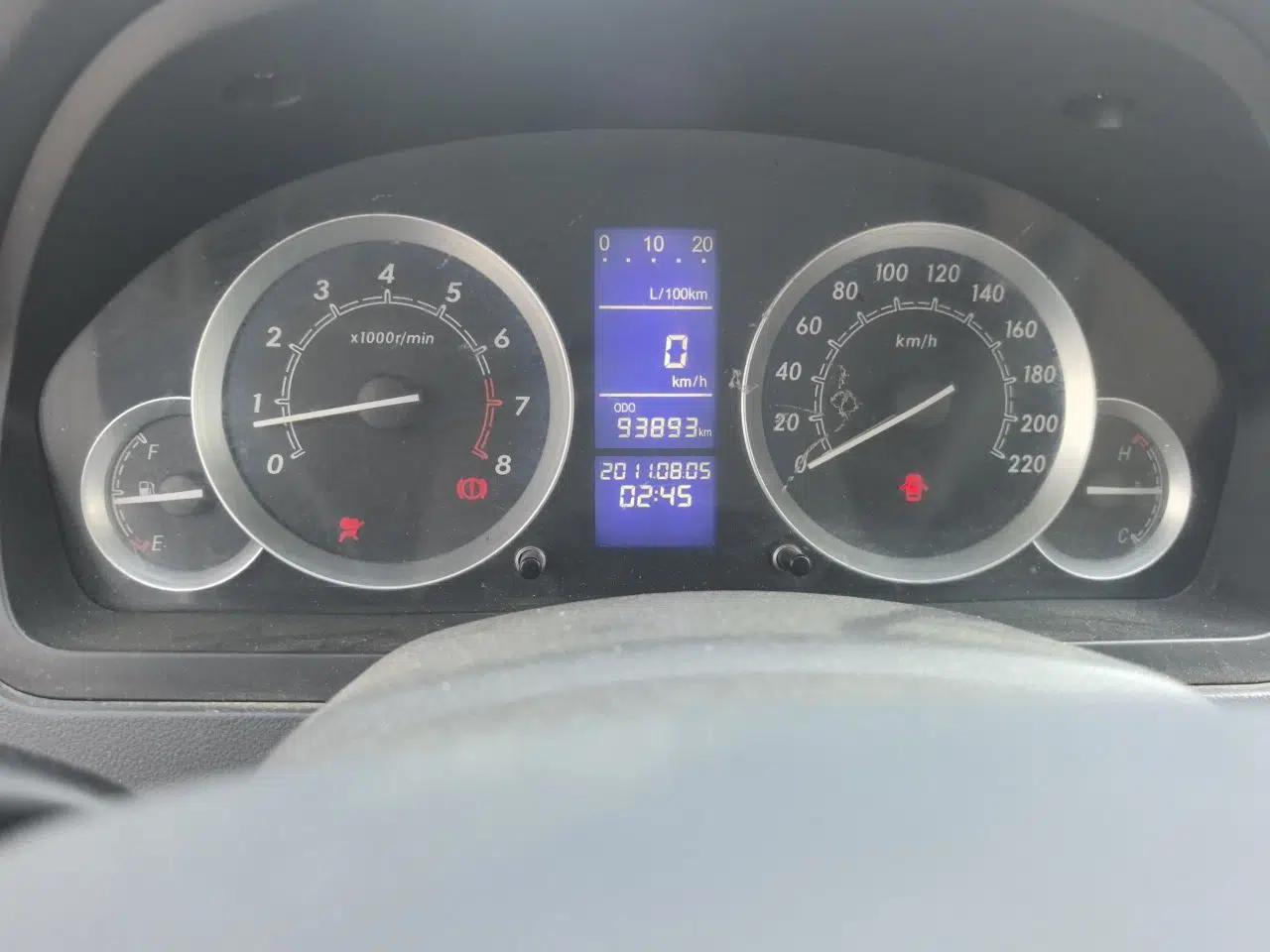 BAIC E Series 2013 Hatchback 1.5L Manual Lotte Edition — миниатюра 13
