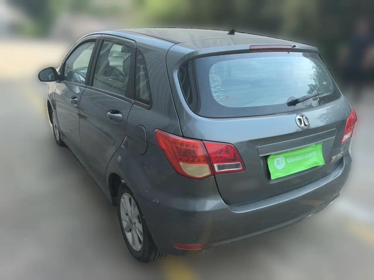 BAIC E Series 2013 Hatchback 1.5L Manual Lotte Edition — миниатюра 4