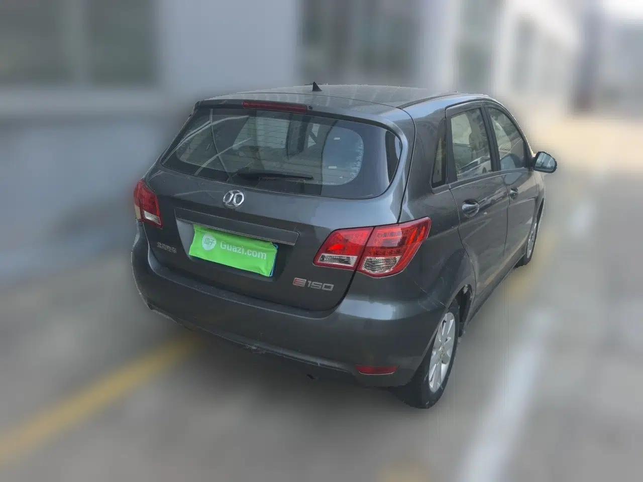 BAIC E Series 2013 Hatchback 1.5L Manual Lotte Edition — миниатюра 6