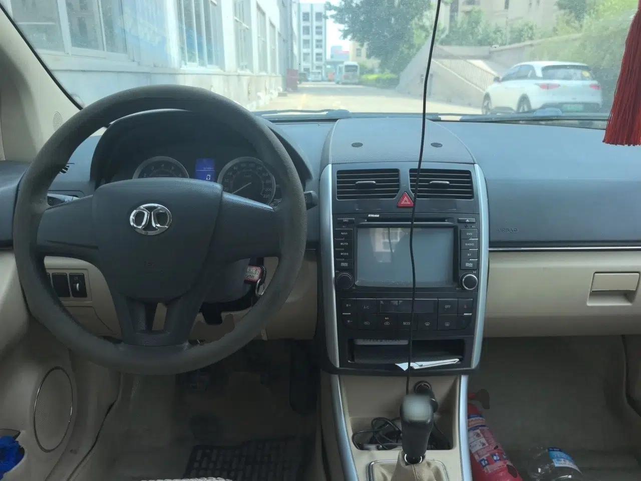 BAIC E Series 2013 Hatchback 1.5L Manual Lotte Edition — миниатюра 10