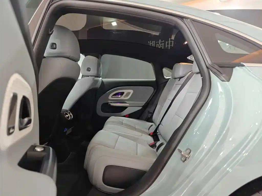 Mercedes-Benz CLA PHEV 2025 300L Extended Range Intelligent Edition — миниатюра 11
