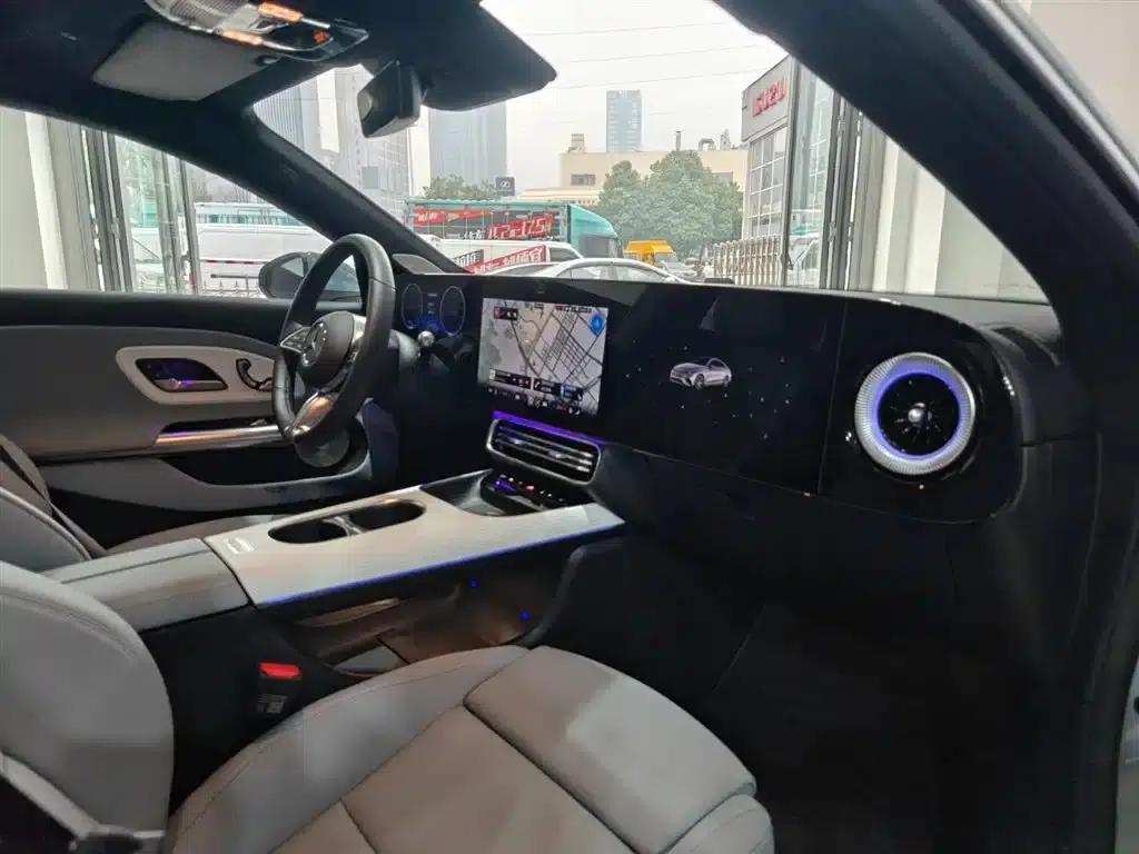 Mercedes-Benz CLA PHEV 2025 300L Extended Range Intelligent Edition — миниатюра 12