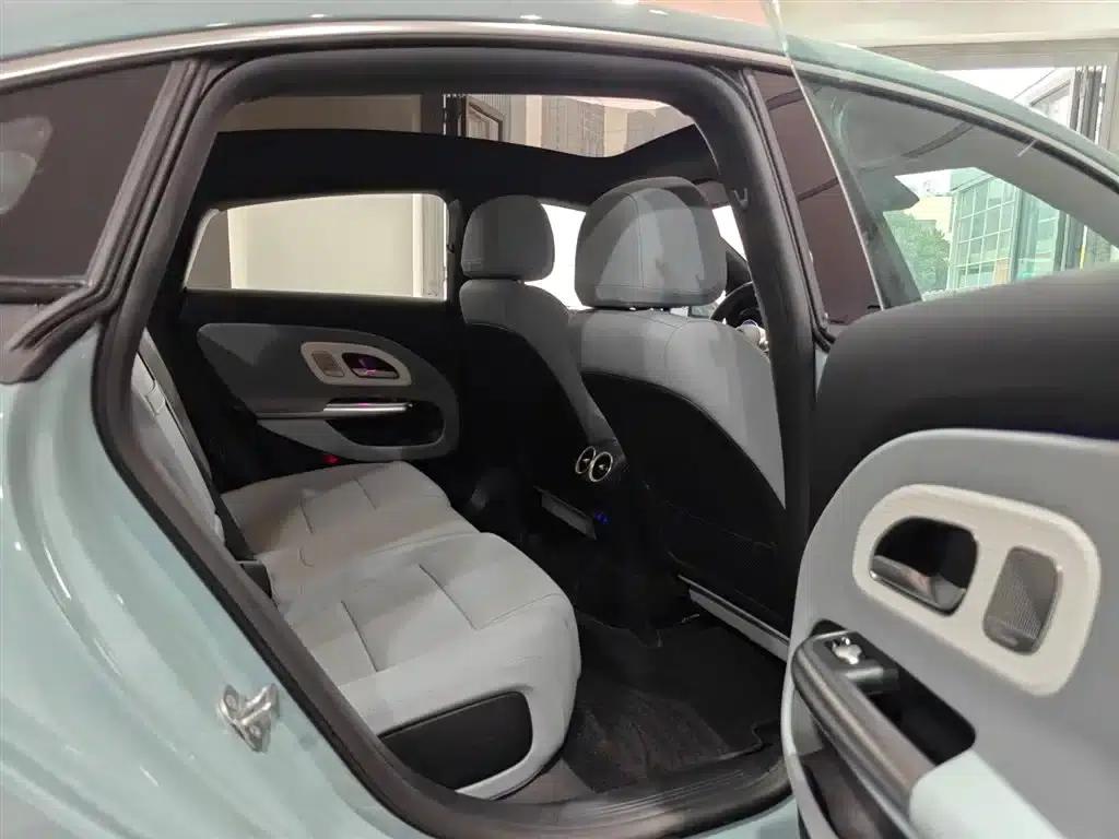 Mercedes-Benz CLA PHEV 2025 300L Extended Range Intelligent Edition — миниатюра 13