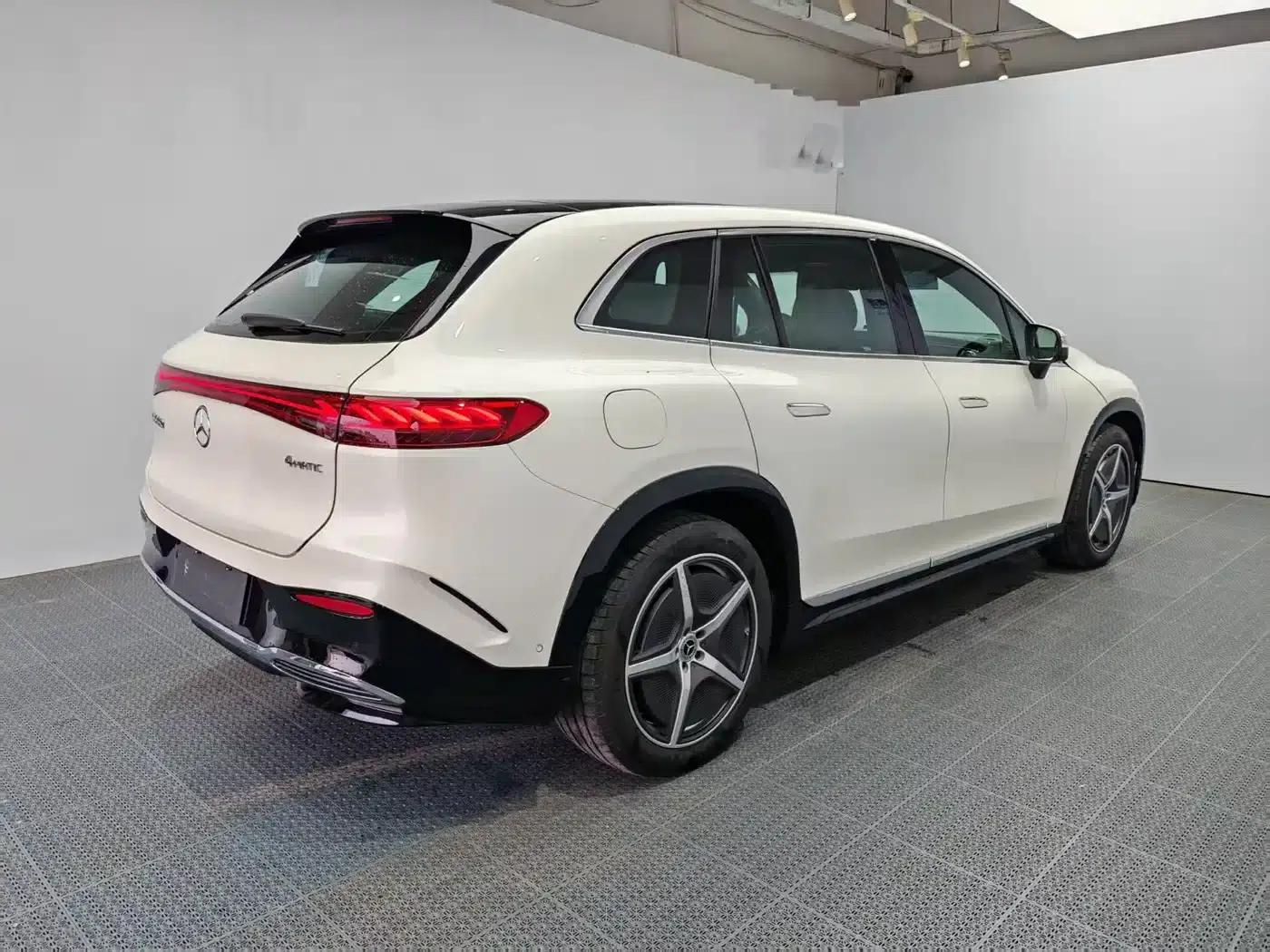 Mercedes-Benz EQS SUV 2023 450 4MATIC Pioneer Edition — миниатюра 3