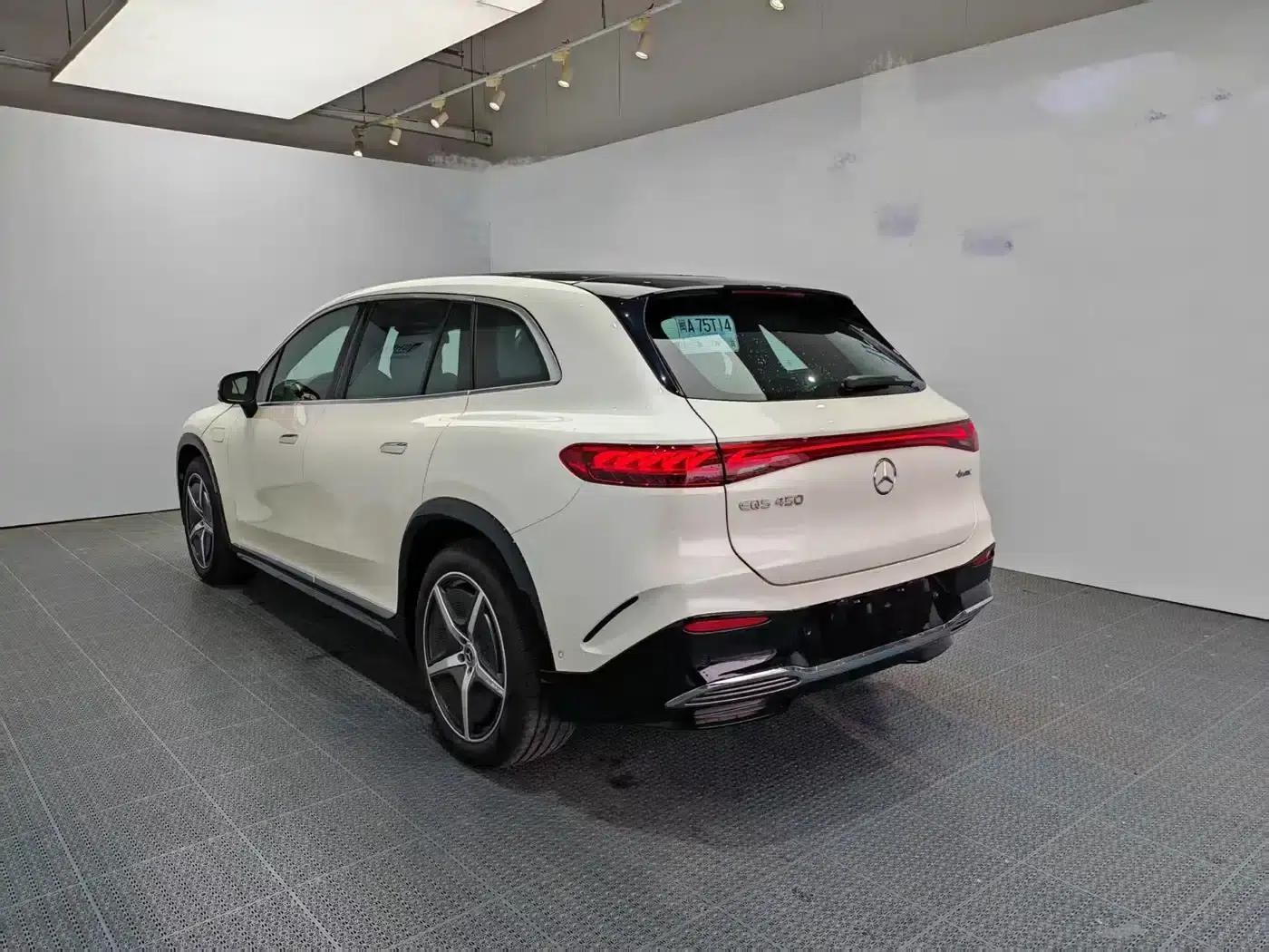 Mercedes-Benz EQS SUV 2023 450 4MATIC Pioneer Edition — миниатюра 4