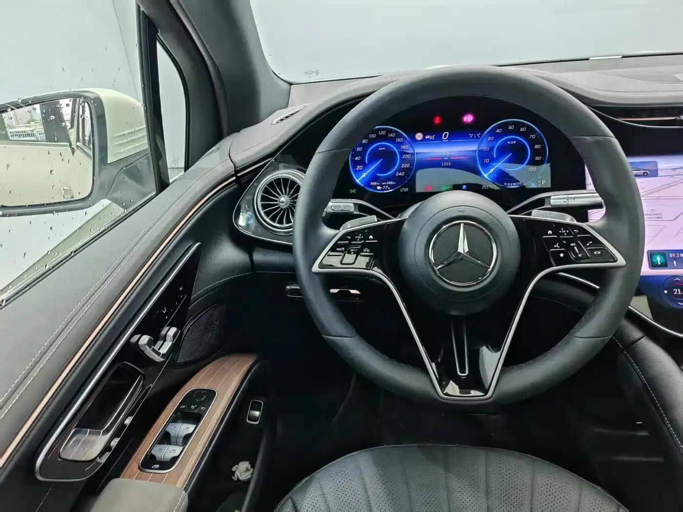 Mercedes-Benz EQS SUV 2023 450 4MATIC Pioneer Edition — миниатюра 8