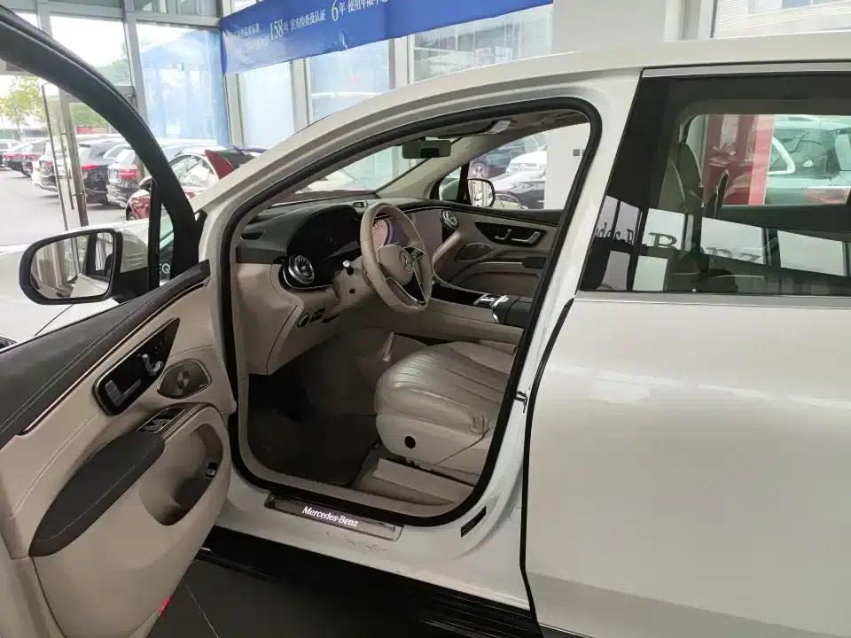 Mercedes-Benz EQS SUV 2023 450 4MATIC Luxury Edition — миниатюра 30