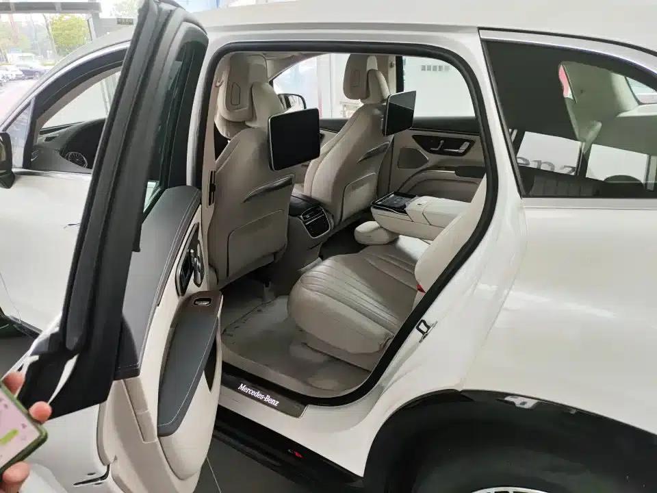 Mercedes-Benz EQS SUV 2023 450 4MATIC Luxury Edition — миниатюра 31