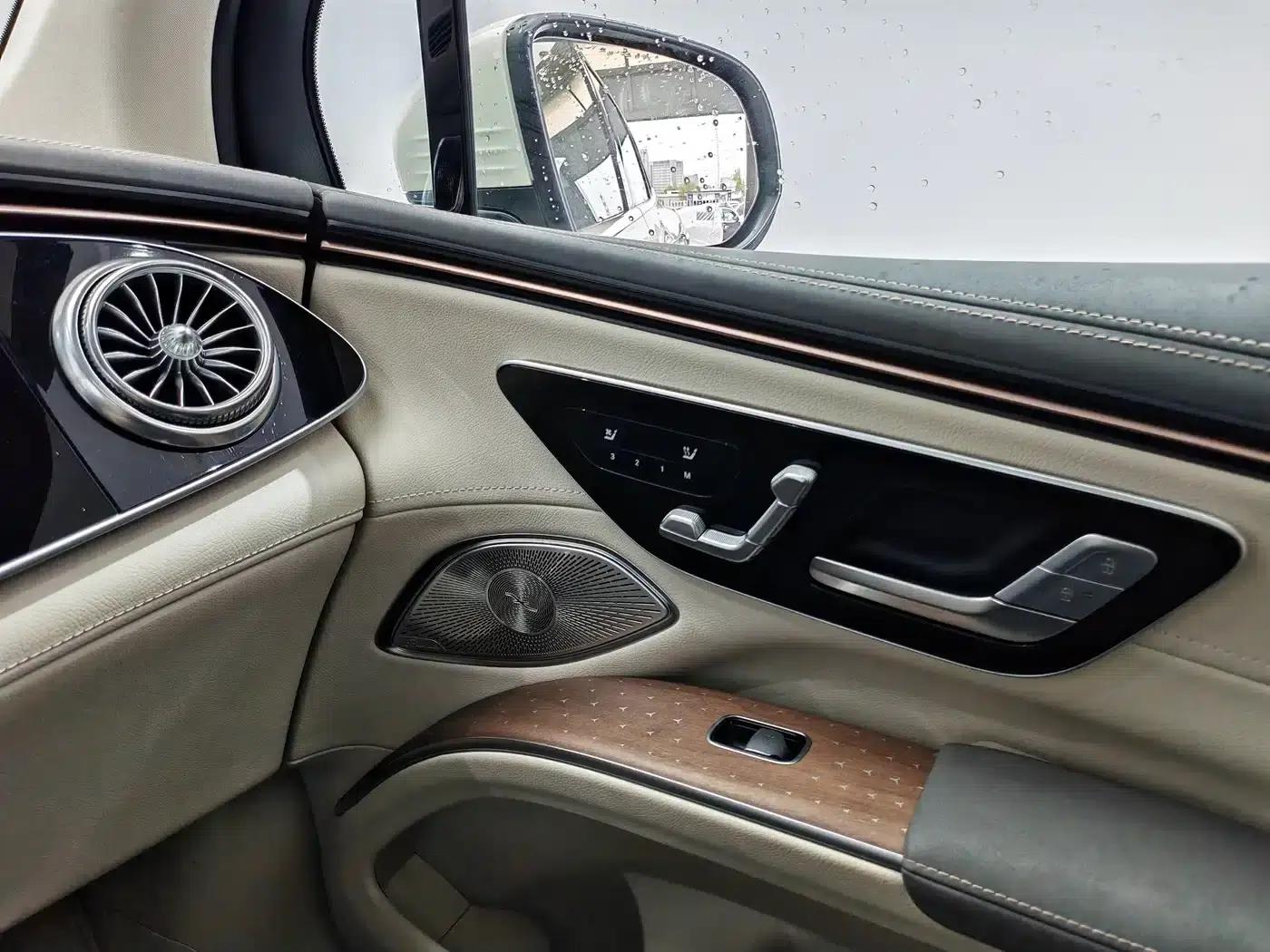 Mercedes-Benz EQS SUV 2023 450 4MATIC Luxury Edition — миниатюра 41