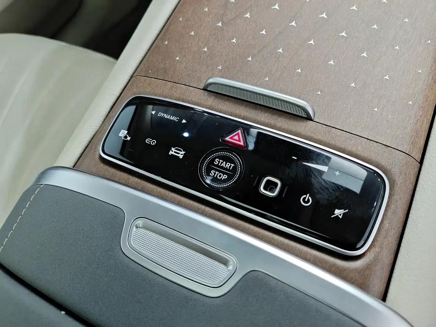 Mercedes-Benz EQS SUV 2023 450 4MATIC Luxury Edition — миниатюра 43