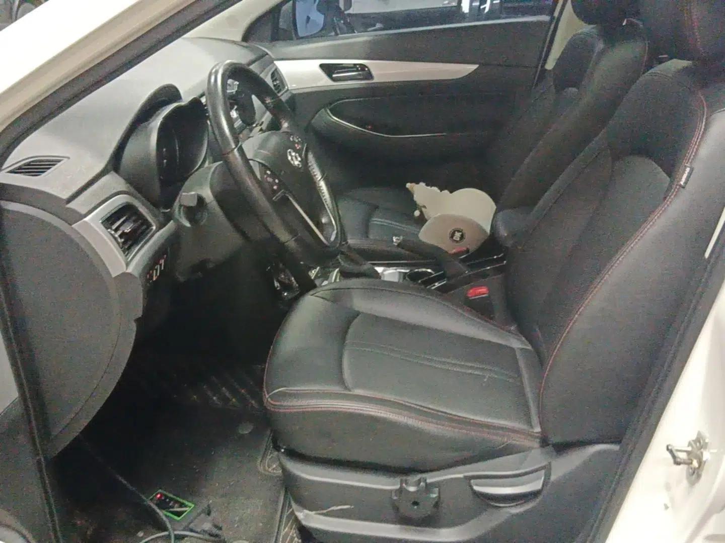 BAIC Senova X55 2016 1.5T CVT Elite Edition — миниатюра 18