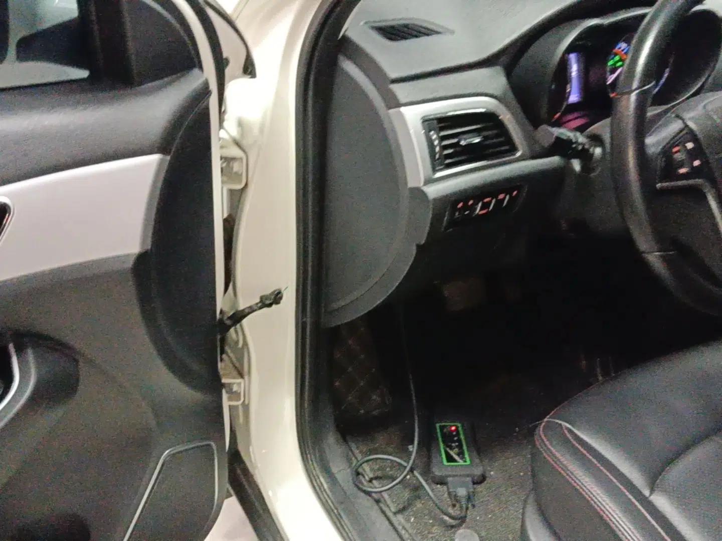 BAIC Senova X55 2016 1.5T CVT Elite Edition — миниатюра 19