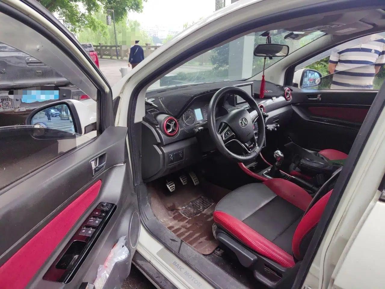 BAIC Senova X25 2015 1.5L Manual Elite Edition — миниатюра 17