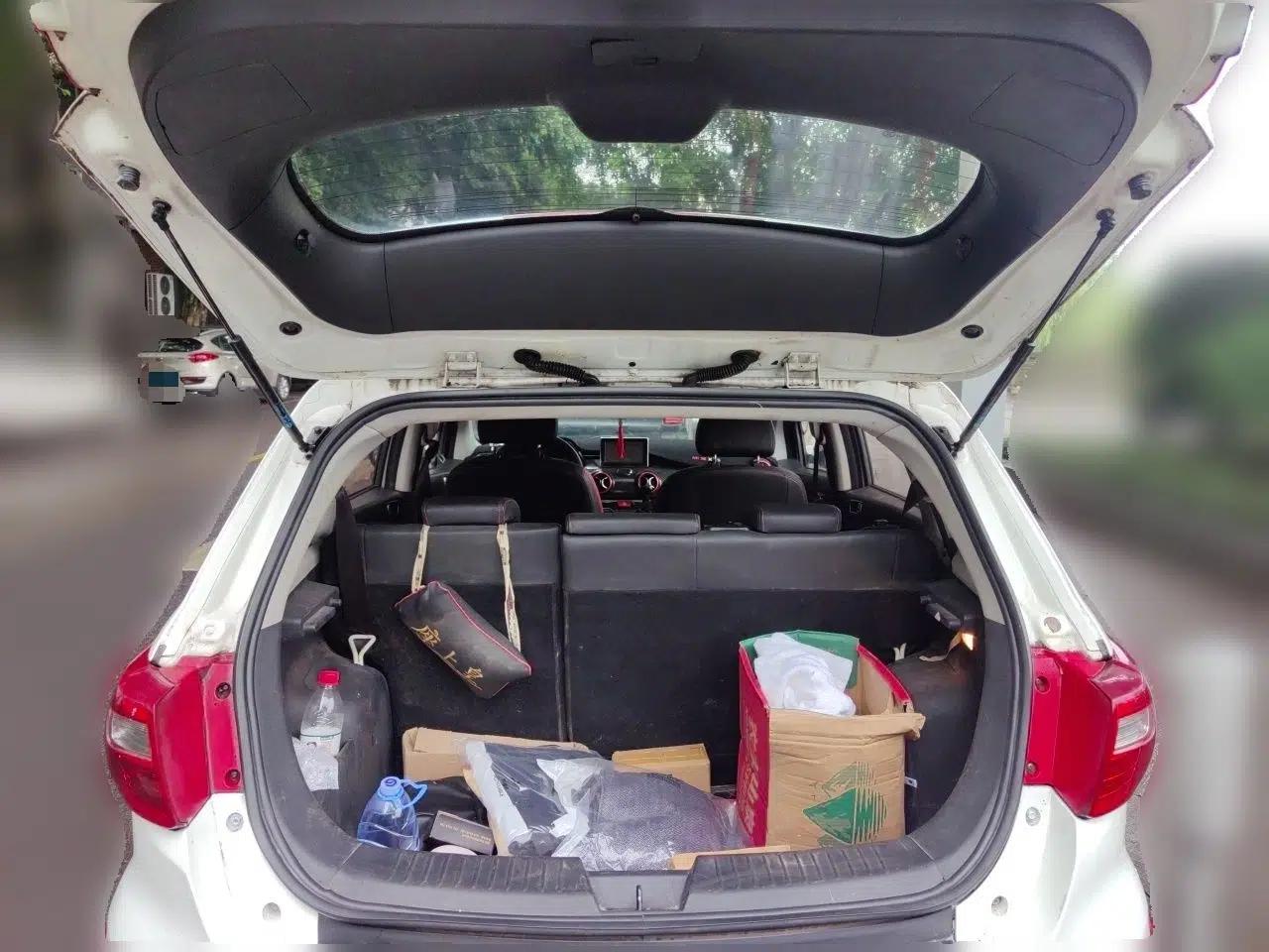 BAIC Senova X25 2015 1.5L Manual Elite Edition — миниатюра 20
