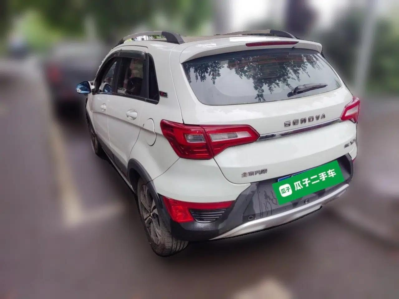 BAIC Senova X25 2015 1.5L Manual Elite Edition — миниатюра 4