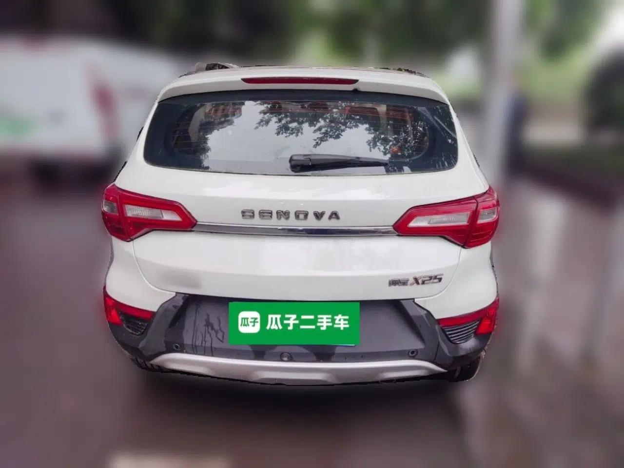 BAIC Senova X25 2015 1.5L Manual Elite Edition — миниатюра 5