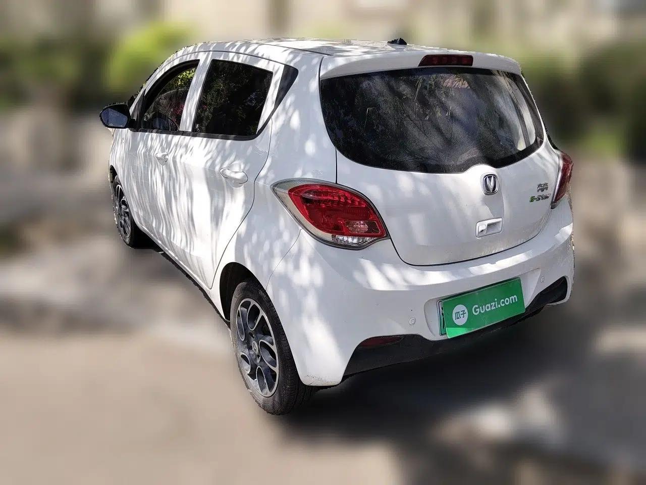 CHANGAN Benni E-Star 2021 National Edition Xinyi Edition Lithium Iron Phosphate (31.95 kWh) — миниатюра 4
