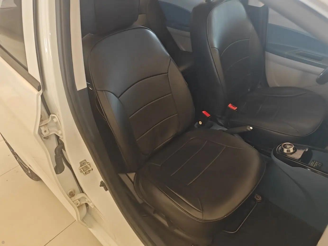 CHANGAN Benni E-Star 2021 National Edition Colorful Version Lithium Iron Phosphate (31.18 kWh) — миниатюра 23