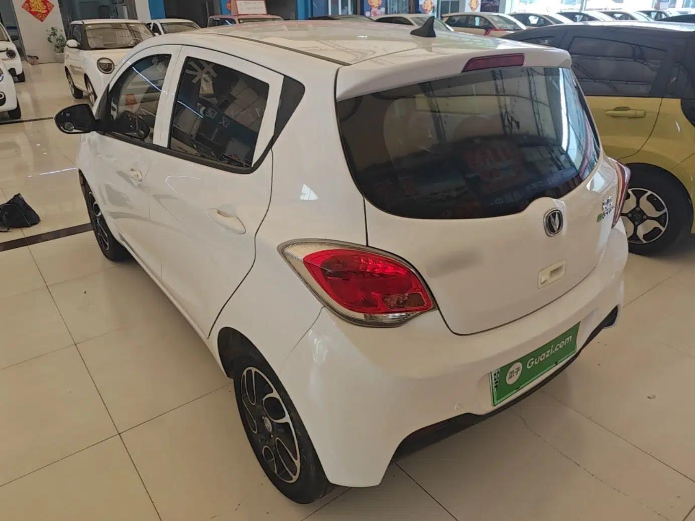 CHANGAN Benni E-Star 2021 National Edition Colorful Version Lithium Iron Phosphate (31.18 kWh) — миниатюра 4