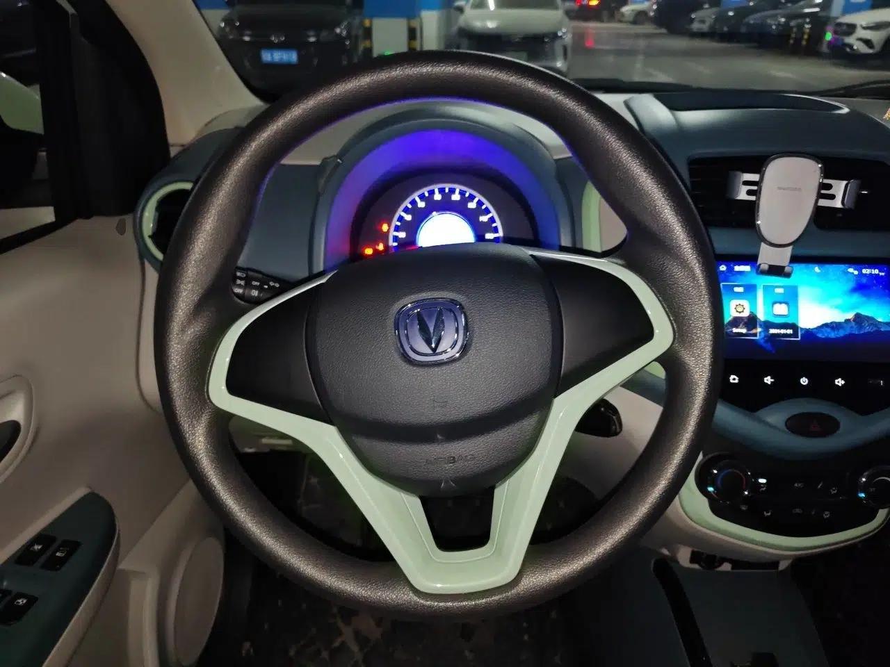 CHANGAN Benni E-Star 2021 National Edition Colorful Version Lithium Iron Phosphate (31.86 kWh) — миниатюра 7