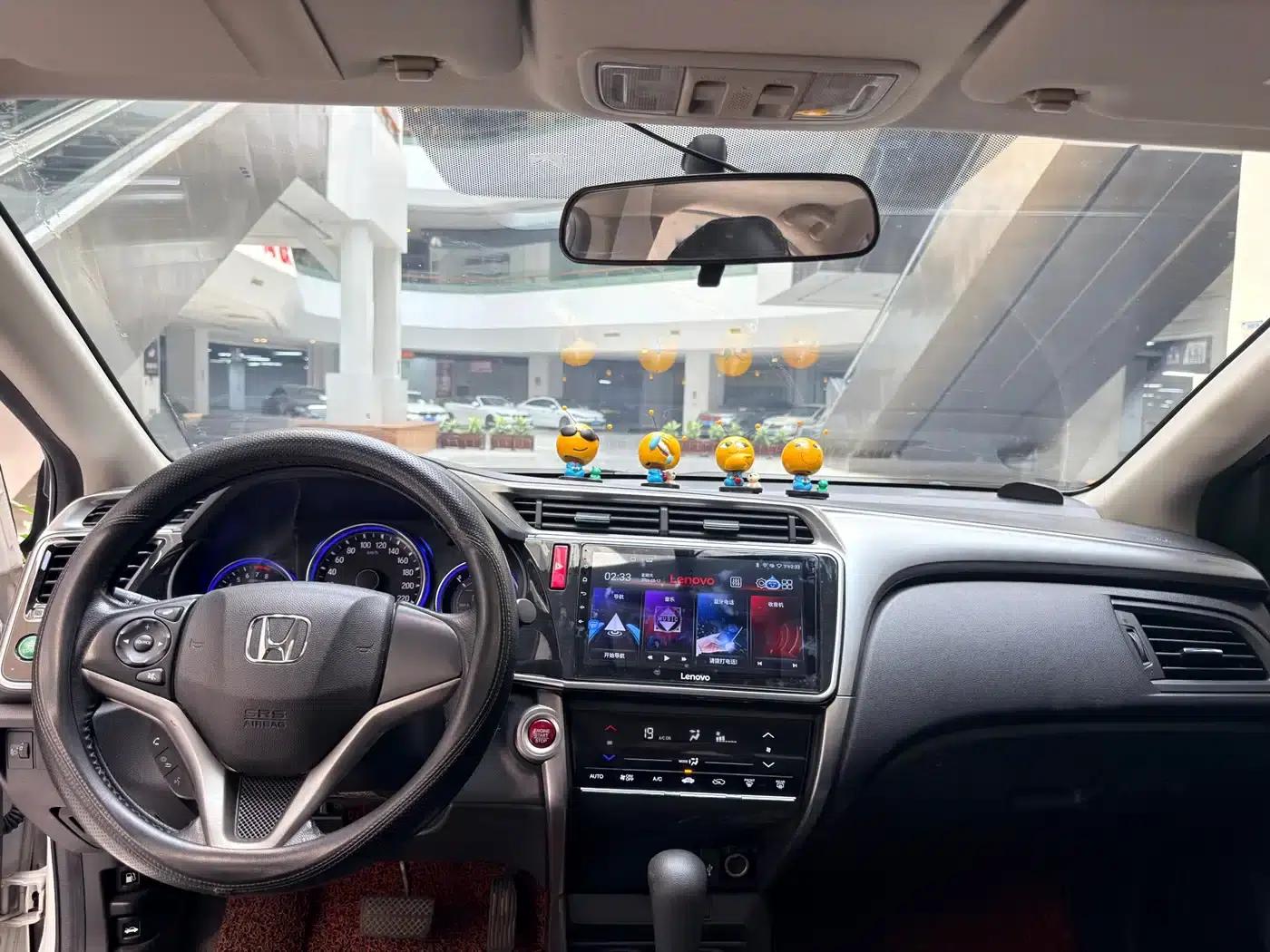 Honda City 2015 1.5L CVT Flagship Edition — миниатюра 6