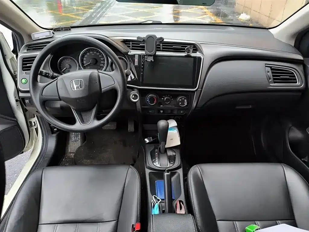 Honda City 2019 1.5L CVT Sport Edition — миниатюра 13
