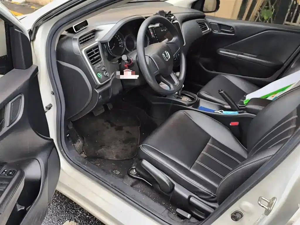 Honda City 2019 1.5L CVT Sport Edition — миниатюра 14